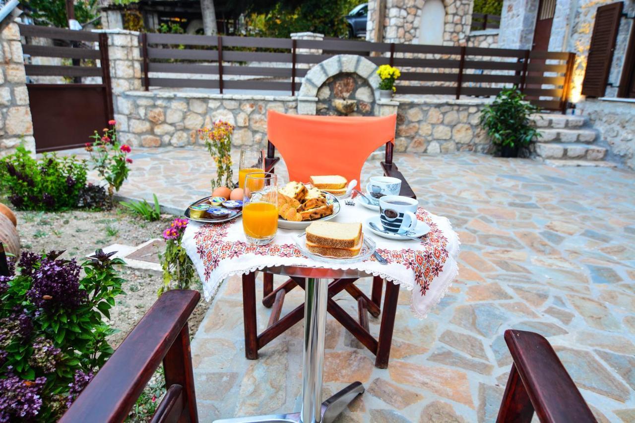 Ξενώνας Στροφυλιά Kato Sinikia Trikalon Exterior foto